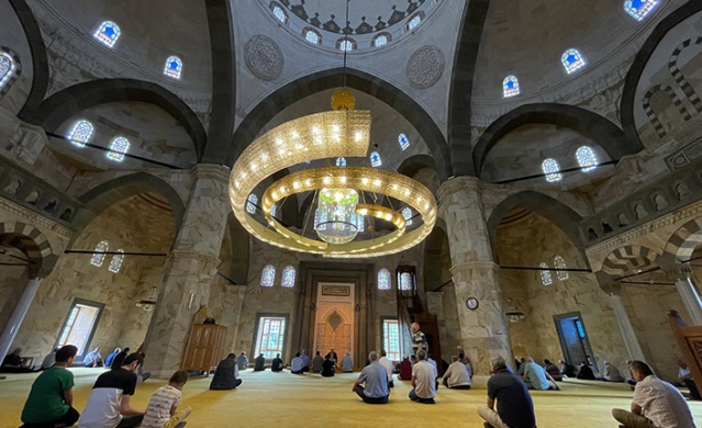 Giresun'daki caminin minaresi şaşırtıyor! Gören dönüp bir daha bakıyor. Foto Haber 11