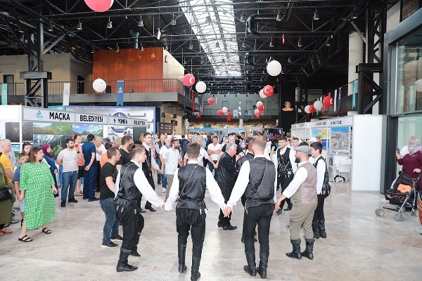 Trabzon günlerinde Akçaabat standı doldu taştı. 20 Haziran 2022 7