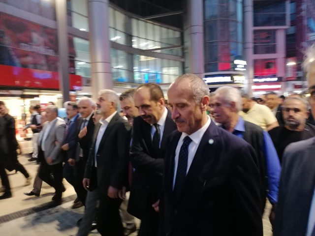 Trabzon'da yenilenen Maraş Caddesi açıldı. Foto Haber 1