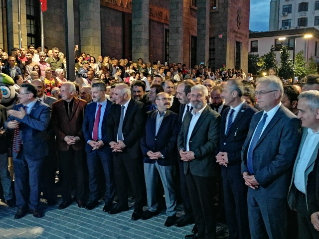 Trabzon'da yenilenen Maraş Caddesi açıldı. Foto Haber 9