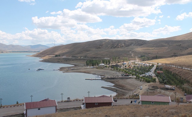 Bayburt'taki Demirözü Barajı tam doluluğa ulaştı. Foto Haber 4