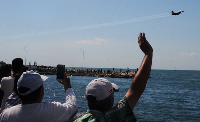 SOLOTÜRK'ten Yalova semalarında muhteşem gösteri! 10