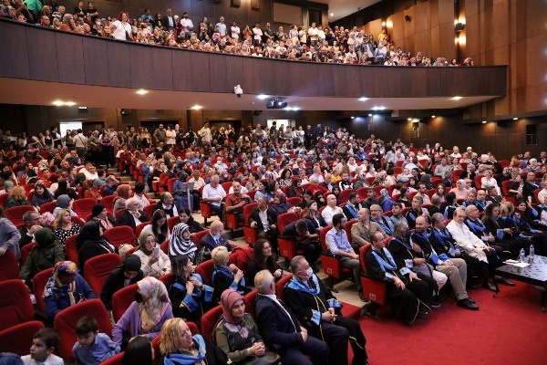 KTÜ Edebiyat Fakültesi’nde 25. Dönem Mezuniyet Coşkusu. 27 Haziran 2022 Foto Haber 20
