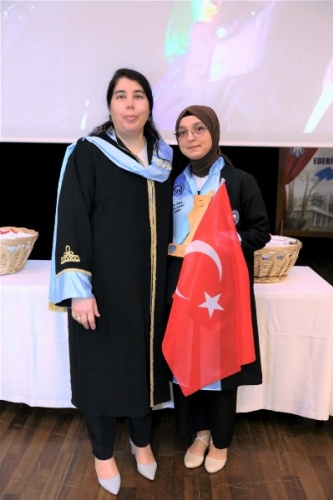 KTÜ Edebiyat Fakültesi’nde 25. Dönem Mezuniyet Coşkusu. 27 Haziran 2022 Foto Haber 8