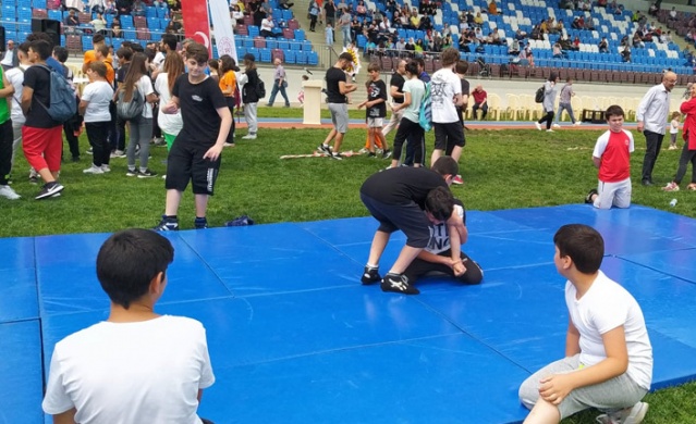 Trabzon'da "Yaza Hareketli Giriyoruz" temalı açılış töreni!. Foto Haber 12