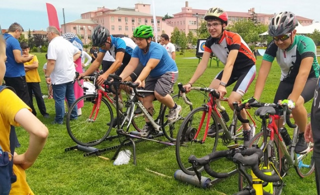 Trabzon'da "Yaza Hareketli Giriyoruz" temalı açılış töreni!. Foto Haber 16