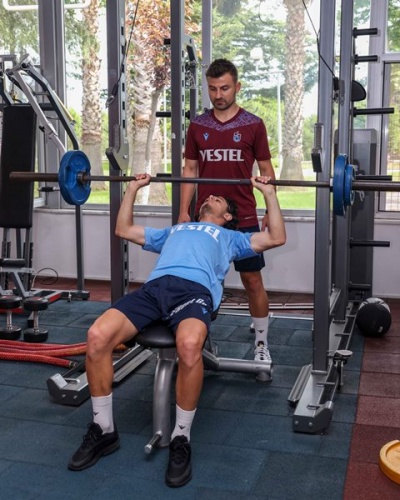 Trabzonspor’da Denswil imza sonrası kampa katıldı. Foto Haber 33