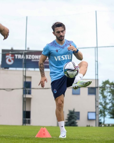 Trabzonspor’da Denswil imza sonrası kampa katıldı. Foto Haber 16