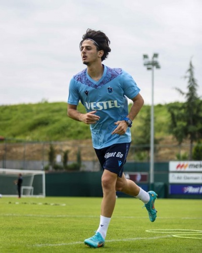 Trabzonspor’da Denswil imza sonrası kampa katıldı. Foto Haber 19