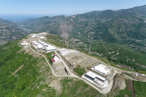Trabzon'da dağı tıraşlayıp, zirveye OSB kurdular.Foto Haber 2