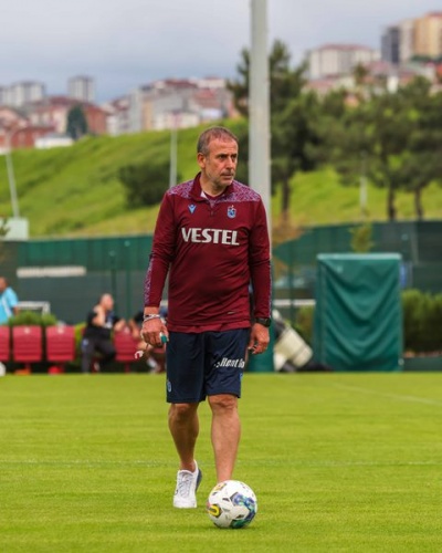 Trabzonspor'da  futbolculara sakatlık risk analizi yapıldı.30 Mayıs 2022-Foto Haber 11