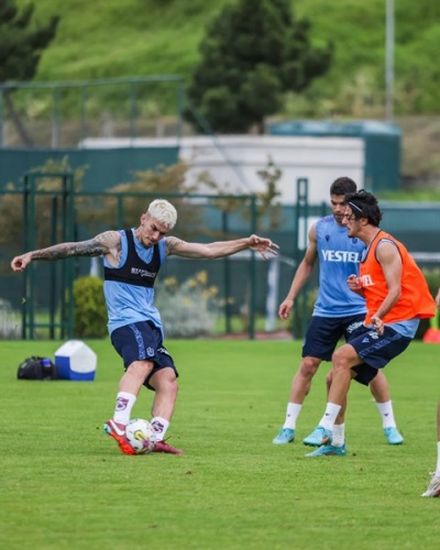 Trabzonspor'da  futbolculara sakatlık risk analizi yapıldı.30 Mayıs 2022-Foto Haber 28