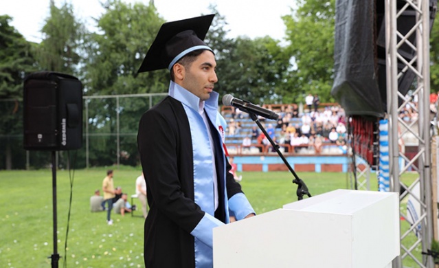 KTÜ Mühendislik Fakültesi'nde Mezuniyet Coşkusu. Foto Haber 10