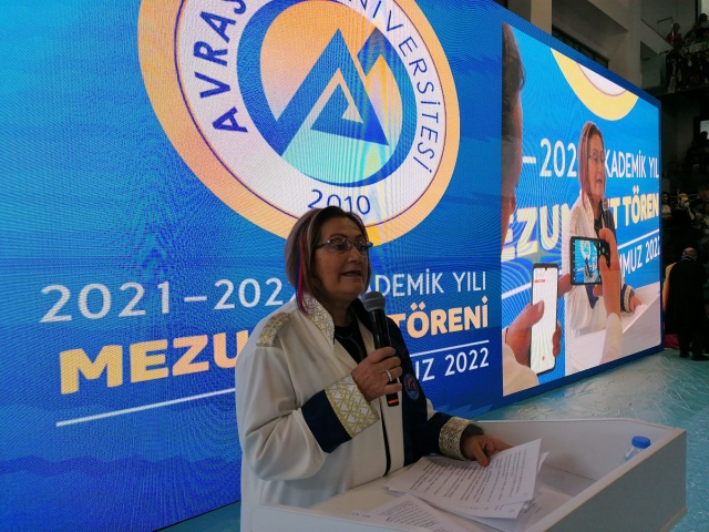 Avrasya Üniversitesi Mezuniyet Töreni'nden kareler 20