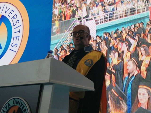 Avrasya Üniversitesi Mezuniyet Töreni'nden kareler 10