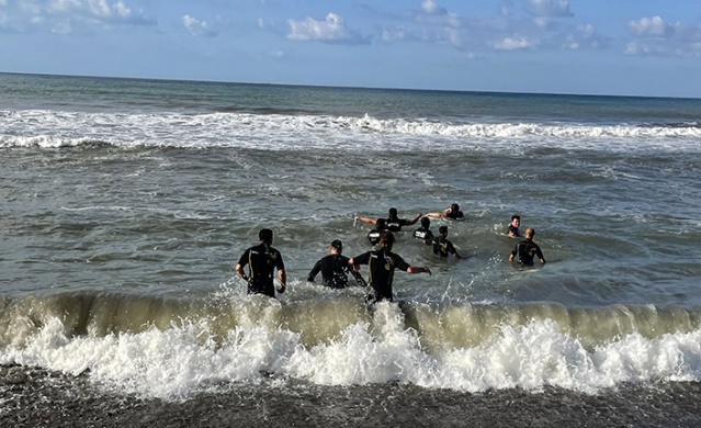 Denize giren gençten haber alınamıyor! Arama çalışması başlatıldı 8