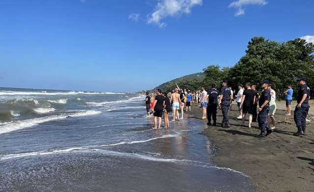 Denize giren gençten haber alınamıyor! Arama çalışması başlatıldı 5