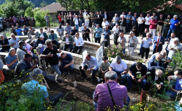 Trabzon Ortahisar Belediye Başkanı Genç'in acı günü! 4