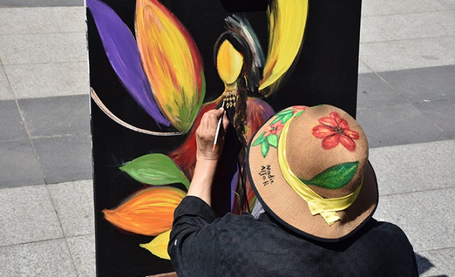 Trabzon tarihi sanatçıların da ilgi odağı oldu 7