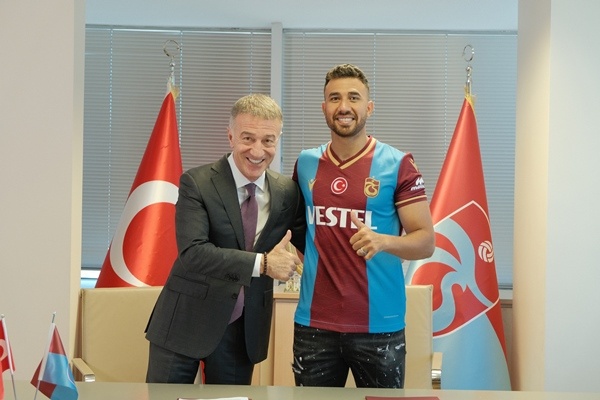 Trabzonspor'da Trezeguet imzayı attı 2