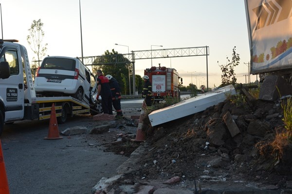 Ordu’da hafif ticari araç takla attı: 1 ölü, 1 yaralı. Foto Haber 2