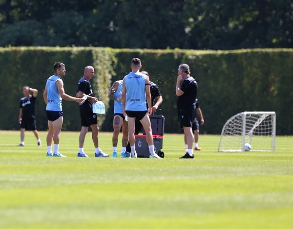 Trabzonspor'da şok! Visca antrenmanı tamamlayamadı. Foto Galeri 16