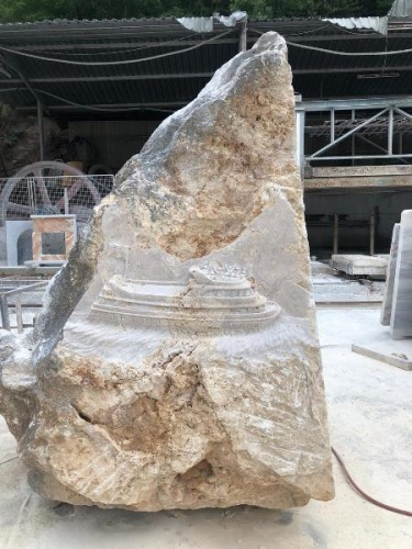 Trabzon'da mermer ustalarından 13 tonluk şampiyonluk anıtı. Foto Haber 21