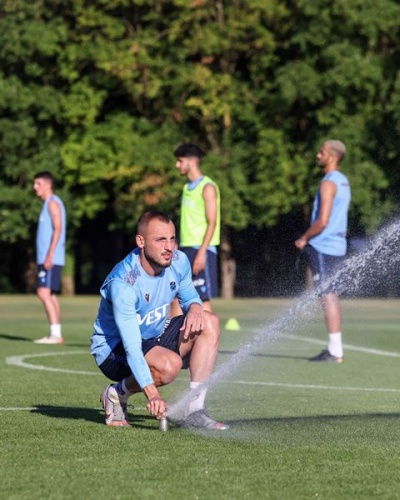 Trabzonspor'da Slovenya kampında sezon hazırlıklar sürüyor. 8 Temmuz 2022-Foto Haber 43