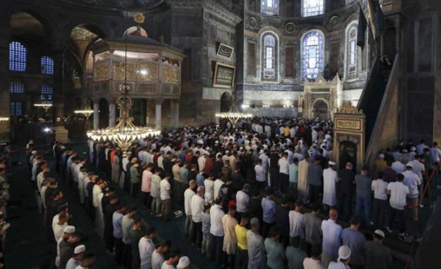 Ayasofya Camii'nde Bayram namazı. Foto Haber 4