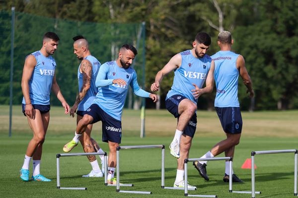 Trabzonspor Slovenya'da çift antremanla günü tamamladı. 11 Temmuz 2022 8