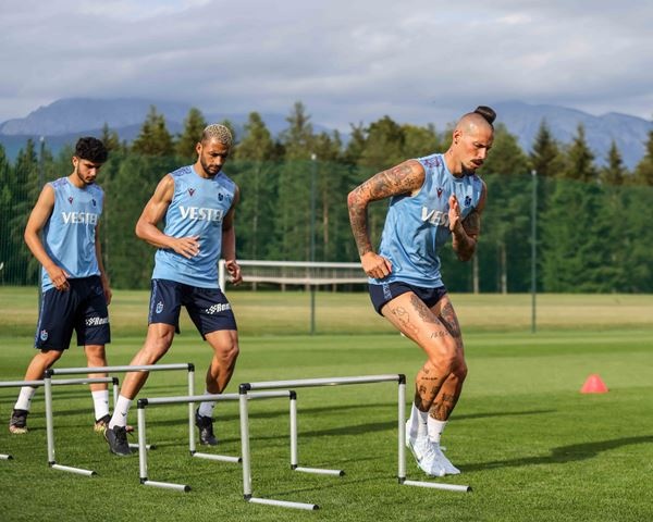 Trabzonspor Slovenya'da çift antremanla günü tamamladı. 11 Temmuz 2022 42
