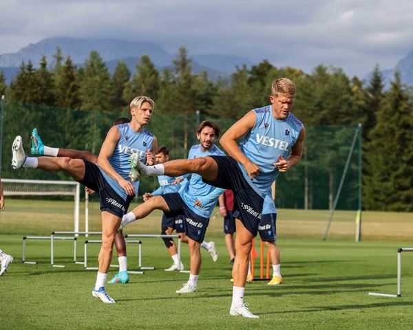 Trabzonspor Slovenya'da çift antremanla günü tamamladı. 11 Temmuz 2022 39