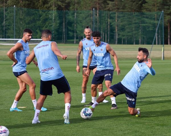 Trabzonspor Slovenya'da çift antremanla günü tamamladı. 11 Temmuz 2022 50
