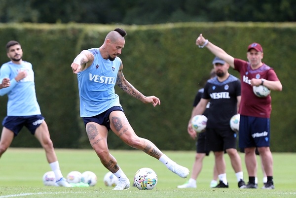 Trabzonspor'da Slovenya'da sabah antremanını sürdürdü.. 12 Temmuz 2022 4