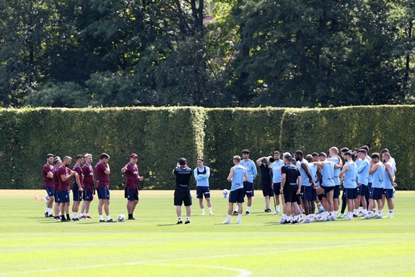 Trabzonspor'da Slovenya'da sabah antremanını sürdürdü.. 12 Temmuz 2022 14