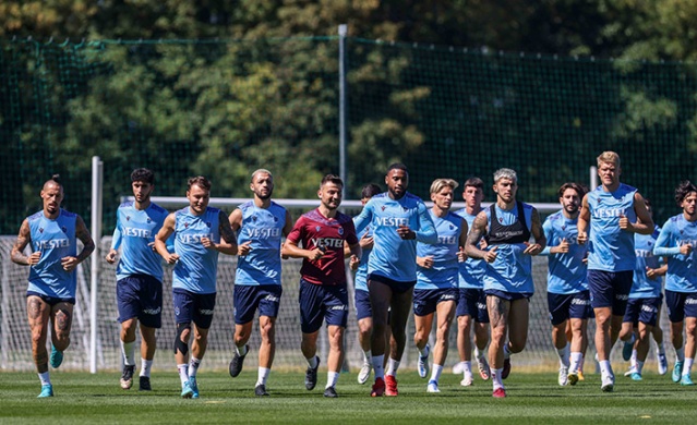 Trabzonspor günü tek antrenmanla tamamladı. Foto Haber 7