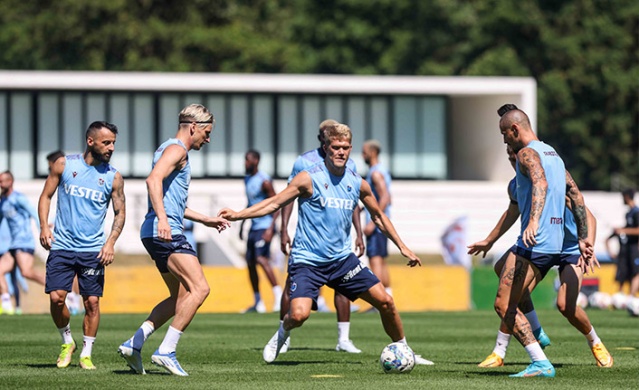 Trabzonspor günü tek antrenmanla tamamladı. Foto Haber 8