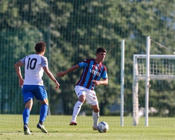 Trabzonspor'un ilk hazırlık maçından kareler. Foto Haber 18