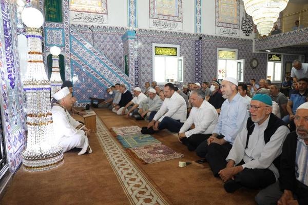 Tüm Türkiye gibi Akçaabat da tek yürek oldu. Foto Haber 10