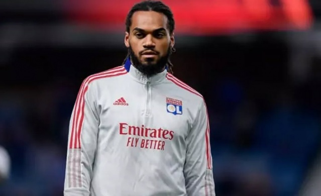 Abdullah Avcı'nın ısrarı sürüyor! Yönetim o mevkiye ağırlık verdi. Foto Haber 11