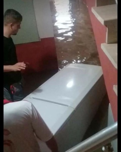 Doğu Karadeniz'i sağanak vurdu! 2 iş yerini ve 10 evi su bastı. Foto Haber 12