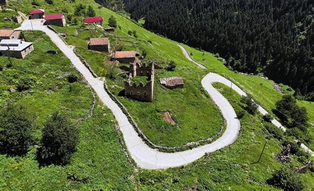 Santa Harabeleri restorasyon çalışmaları bekliyor. Foto Haber 7