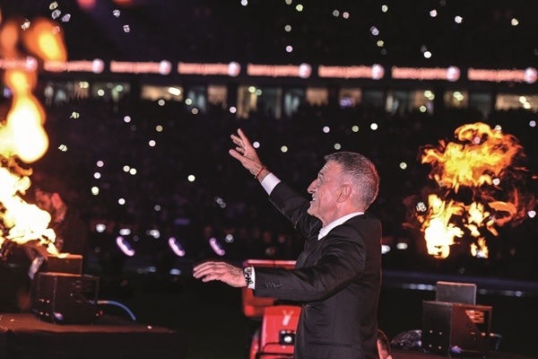 Ahmet Ağaoğlu: “Şampiyonlukla taraftarımızı yeniden kazandık” Foto Haber 17