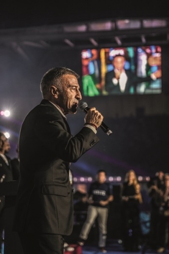 Ahmet Ağaoğlu: “Şampiyonlukla taraftarımızı yeniden kazandık” Foto Haber 15