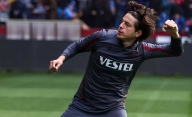 Enis Destan'a çifte talip! 2 ayrı ülkeden Trabzonspor'un kapısını çalacaklar. Foto Haber 2