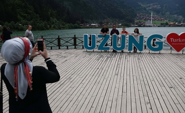 Uzungöl'e turist akını; günlüğü 300 dolara 'bungalov ev' Foto Haber 6