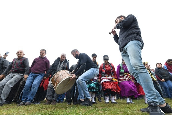 Kadırga Otçu Şenliği renkli görüntülere sahne oldu. Foto Haber 6