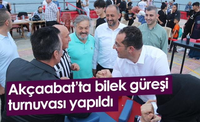 Akçaabat’ta bilek güreşi turnuvası yapıldı. Foto Galeri 1