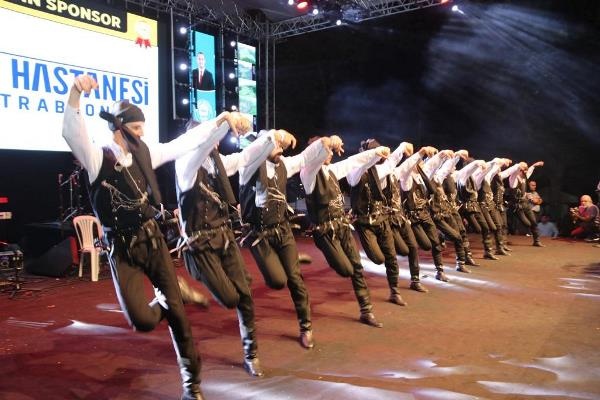 Akçaabat’ta 30. festival coşkulu başladı 2