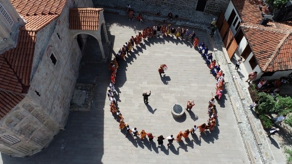 Akçaabat’ta festival kapsamında kültür gezisi yapıldı. Foto Haber 2
